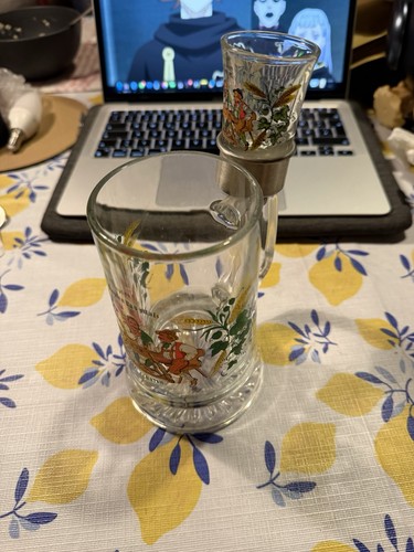 Bierkrug mit schnapsglas - bierkrug,