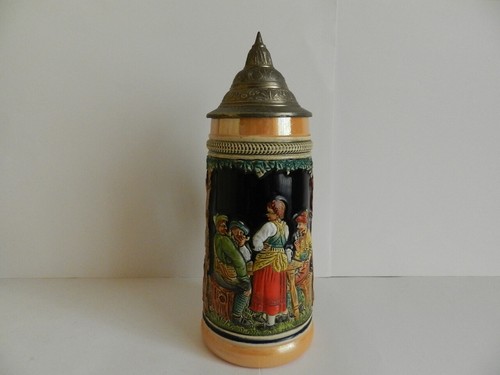 Bierkrug mit zinndeckel - bierkrug,