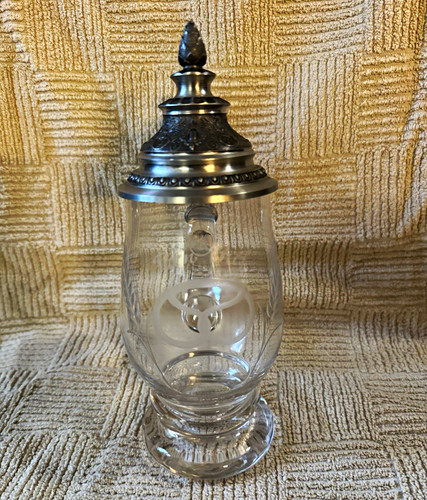 Glas bierkrug mit - glas-bierkrug, zinndeckel