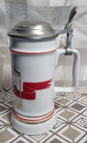 Schöner keramik bierkrug - keramik-bierkrug, mit